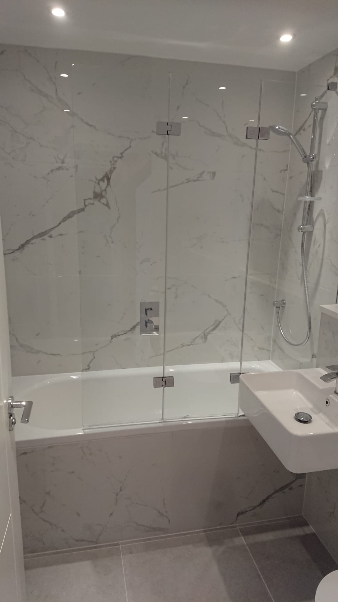 Tiling and fixtures Balham bathroom SW12